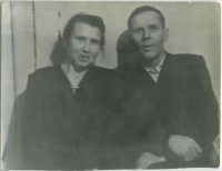  Уемлянины Виктор Конст и Татьяна Ивановна 1950 75.jpg
