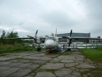  Вид спереди Ан-24 RA-47195.jpg