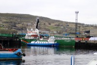Арестованный АРКТИК САНРАЙЗ в углу 15-го причала порта Мурманск под охраной ФСБ : 1550-20140529013619-image.jpg