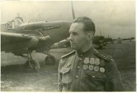  ЛЁТЧИК КАПИТАН М.П.СТУПИШИН. 1944.jpg