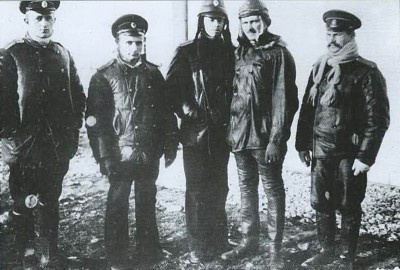  1915-1916-Нагкрский и товарищи.jpg