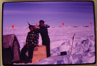 1 : 1963 HUEY CREW HAIRCUT AT SOUTH POLE OPERATION DEEP FREEZE.JPG