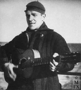 Ф. Решетников на палубе ледокола "Сибиряков". 1932 : RES-1.jpg
