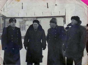  Второй слева Ю. Белокриницкий%2C третий командир отряда Цуцаев. Из архива семьи Белокриницких.jpg