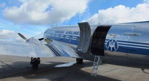  Douglas-DC-3-30.jpg