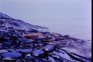  Details about  Ektachrome Transparency 35MM South Pole Red Round Buildings at McMurdo Base 1971.jpg