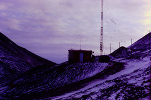  Details about  Kodachrome Transparency 35MM Slide South Pole Red Bldg Trans Tower McMurdo 1971.jpg