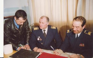  Шпилькин П.Н Рак А.Д. Тищенко В. диспетчер службы движения..jpg