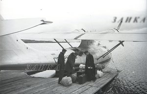 Анадырь  22-08-1940 : 1940-08-22 Анадырь загрузка МП-7 Н-308 перед возвращением в Москву копия.jpg