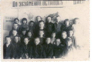 школьники, хатанга май 1951 : хатанга 1951 май.jpg