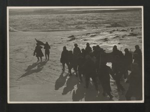  12-В.С.Молоков и эксп на СП, 1937-стр96.jpg