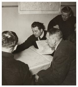  v.f.-burhanov-i-akademik-d.i.-shherbakov-pered-vyletom.jpg