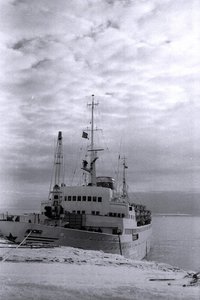  Эстония у причала ст Молодежная-25 САЭ.jpeg