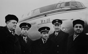  ПоляковИл18-М-Антарктика-1964.jpg