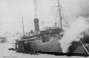  Нева с К-129.jpg