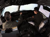 Аляска,18.04.2007г.,учения "Красный флаг".Экипаж самолета КС-10 78-го Воздушного Подразделения Дозаправки авиабазы ВВС Макгайр,Нью-Джерси,пролетая над горами Аляски в районе авиабазы ВВС Эйлсон. : KC-10 на Аляске.jpg